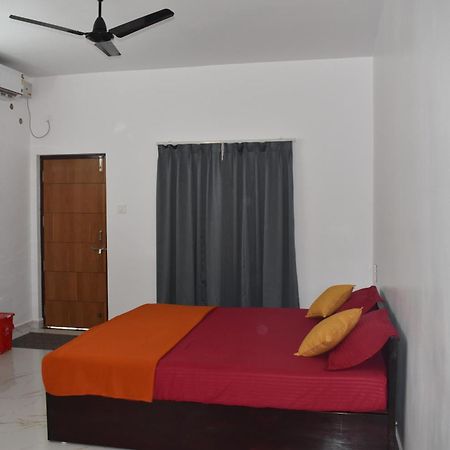 Gundappa Cafe Gokarna Kudle Beach Extérieur photo